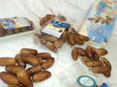 It will be used exclusively selected, organically grown dates from the Tunisian oasis Hazoua of the variety Deglet Nour.